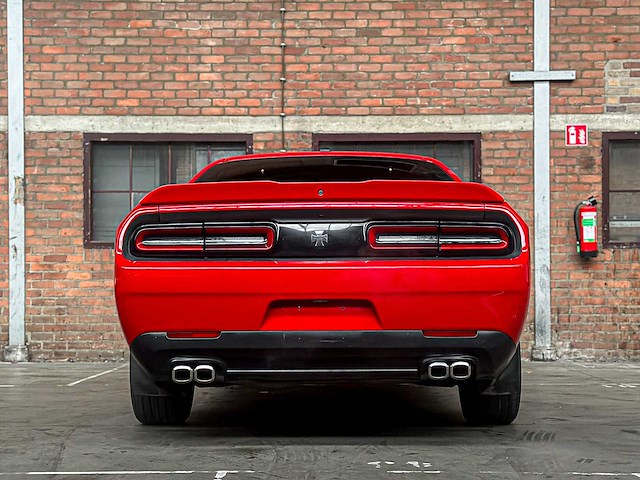 Dodge challenger sxt 3.6 v6 305pk 2018 - afbeelding 12 van  40