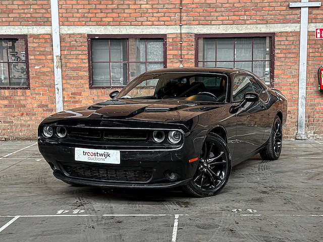 Dodge challenger sxt 3.6 v6 305pk 2018 - afbeelding 12 van  34