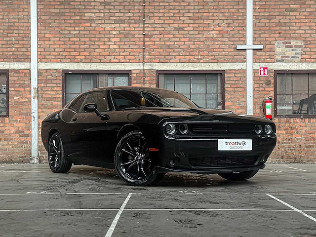 Dodge challenger sxt 3.6 v6 305pk 2018 - afbeelding 31 van  34