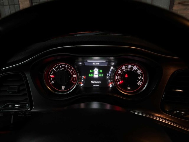 Dodge challenger sxt 3.6 v6 305pk 2018 - afbeelding 25 van  40