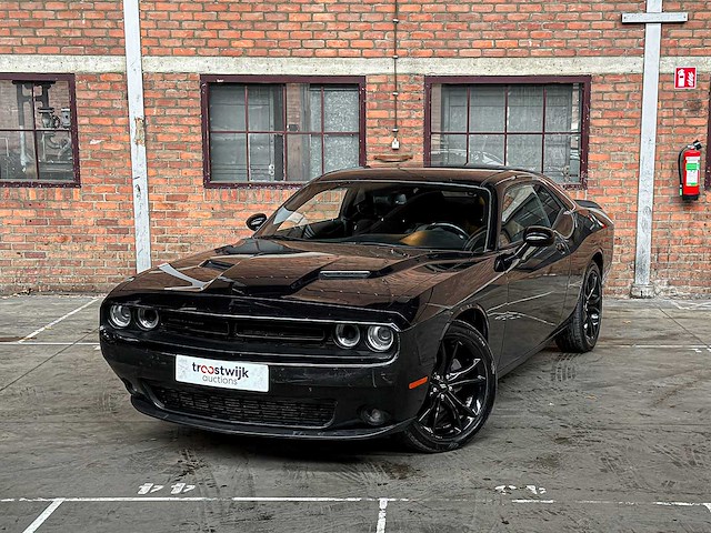Dodge challenger sxt 3.6 v6 305pk 2018 - afbeelding 3 van  35