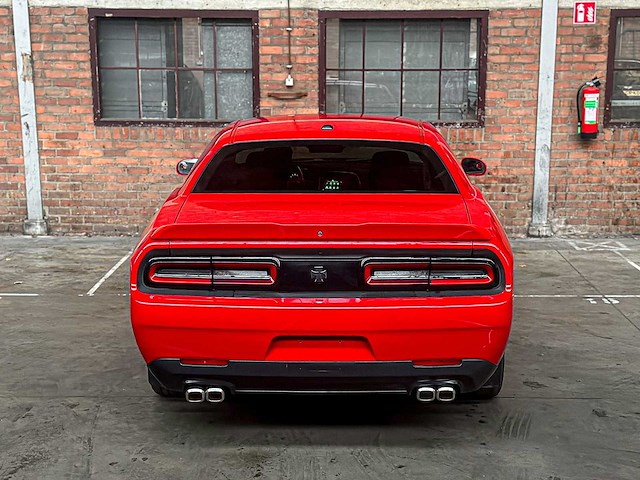 Dodge challenger sxt 3.6 v6 305pk 2018 - afbeelding 5 van  39