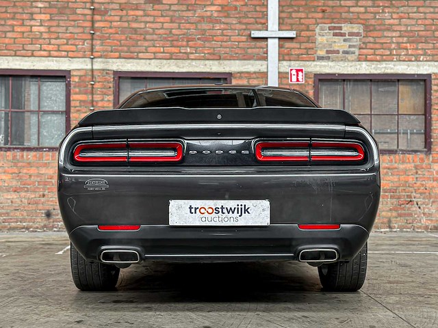 Dodge challenger sxt 3.6 v6 305pk 2019 - afbeelding 7 van  47
