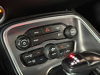 Dodge challenger sxt 3.6 v6 305pk 2019 - afbeelding 10 van  20