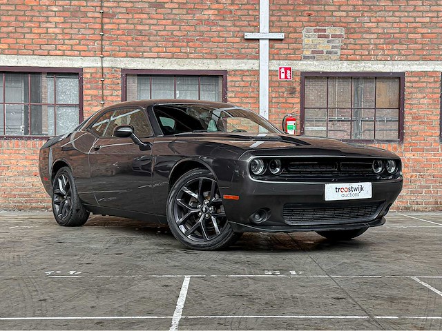 Dodge challenger sxt 3.6 v6 305pk 2019 - afbeelding 31 van  32