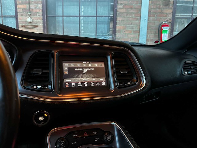 Dodge challenger sxt 3.6 v6 305pk 2019 - afbeelding 1 van  5