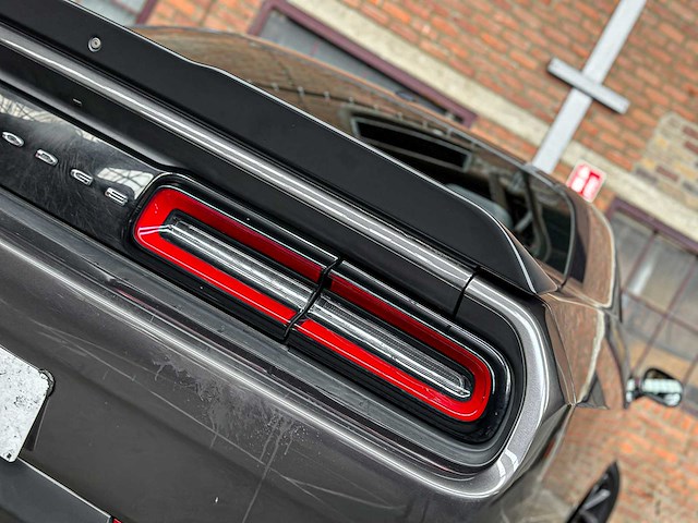 Dodge challenger sxt 3.6 v6 305pk 2019 - afbeelding 14 van  46