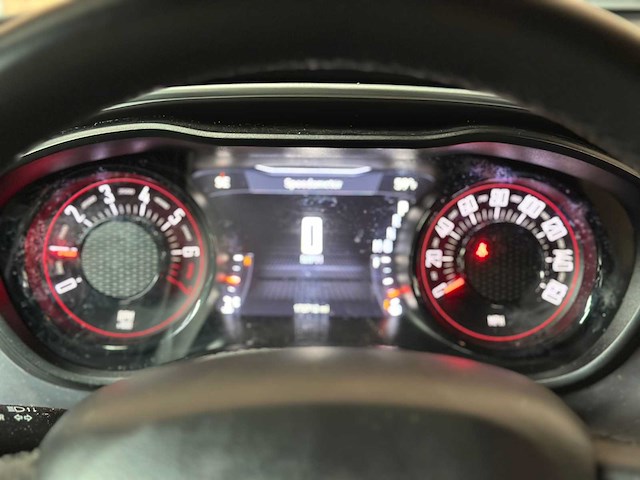 Dodge challenger sxt 3.6 v6 305pk 2019 - afbeelding 21 van  46