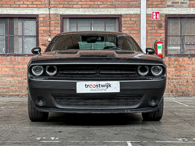 Dodge challenger sxt 3.6 v6 305pk 2019 - afbeelding 6 van  46