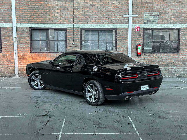 Dodge challenger sxt 3.6 v6 305pk 2019 - afbeelding 6 van  34