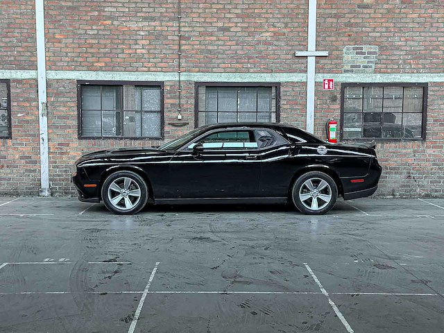 Dodge challenger sxt 3.6 v6 305pk 2019 - afbeelding 6 van  29