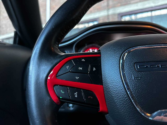 Dodge challenger sxt 3.6 v6 305pk 2019 - afbeelding 11 van  29