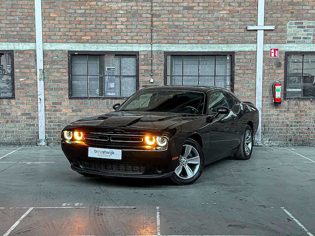 Dodge challenger sxt 3.6 v6 305pk 2019 - afbeelding 9 van  29