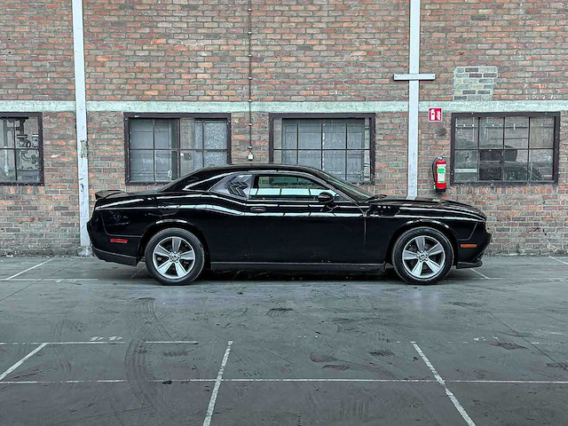 Dodge challenger sxt 3.6 v6 305pk 2019 - afbeelding 29 van  29