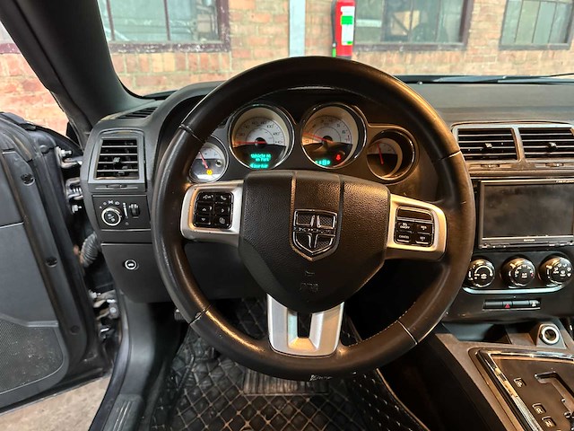 Dodge challenger sxt 3.6 v6 309pk 2014 - afbeelding 5 van  22