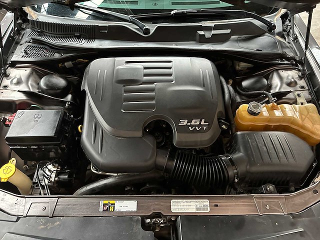 Dodge challenger sxt 3.6 v6 309pk 2014 - afbeelding 17 van  22