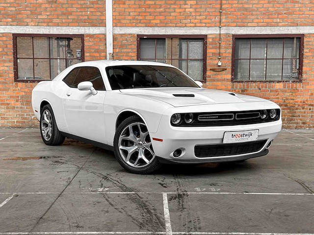 Dodge challenger sxt plus 3.6 v6 305pk 2015 - afbeelding 42 van  43