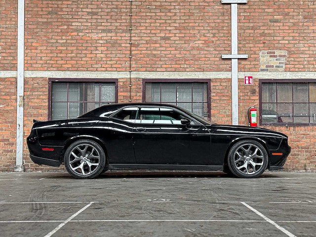 Dodge challenger sxt plus 3.6 v6 305pk 2015 - afbeelding 3 van  51