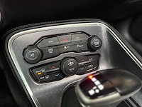Dodge challenger sxt plus 3.6 v6 305pk 2015 - afbeelding 20 van  51