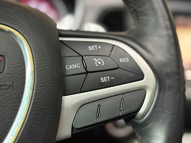 Dodge challenger sxt plus 3.6 v6 305pk 2015 - afbeelding 25 van  51