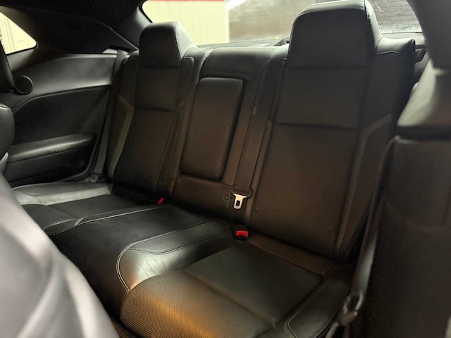 Dodge challenger sxt plus 3.6 v6 305pk 2015 - afbeelding 33 van  51