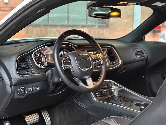 Dodge challenger sxt plus 3.6 v6 305pk 2015 - afbeelding 5 van  36
