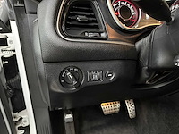 Dodge challenger sxt plus 3.6 v6 305pk 2015 - afbeelding 8 van  36