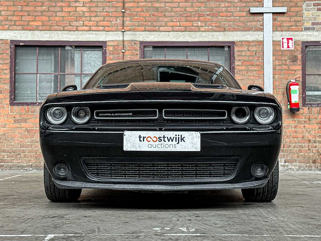 Dodge challenger sxt plus 3.6 v6 305pk 2015 - afbeelding 45 van  51