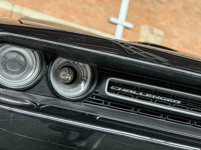 Dodge challenger sxt plus 3.6 v6 305pk 2015 - afbeelding 49 van  51