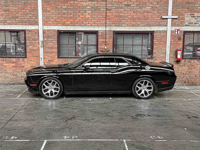 Dodge challenger sxt plus 3.6 v6 305pk 2015 - afbeelding 14 van  43
