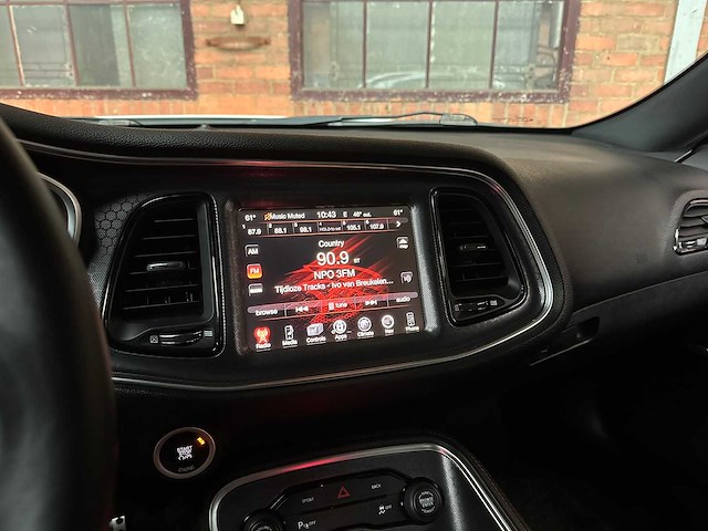 Dodge challenger sxt plus 3.6 v6 305pk 2015 - afbeelding 15 van  36