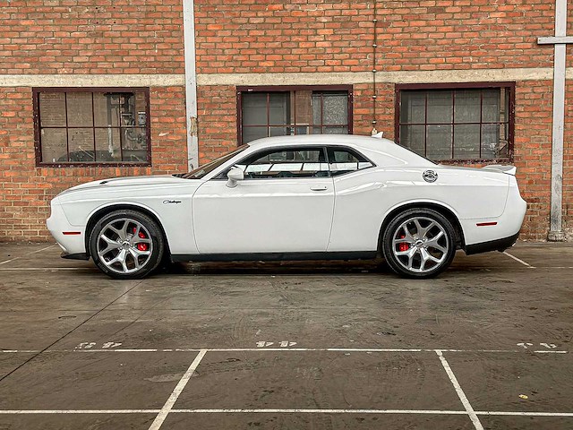 Dodge challenger sxt plus 3.6 v6 305pk 2015 - afbeelding 3 van  25