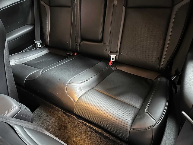 Dodge challenger sxt plus 3.6 v6 305pk 2015 - afbeelding 24 van  36