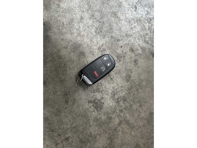 Dodge challenger sxt plus 3.6 v6 305pk 2015 - afbeelding 42 van  42