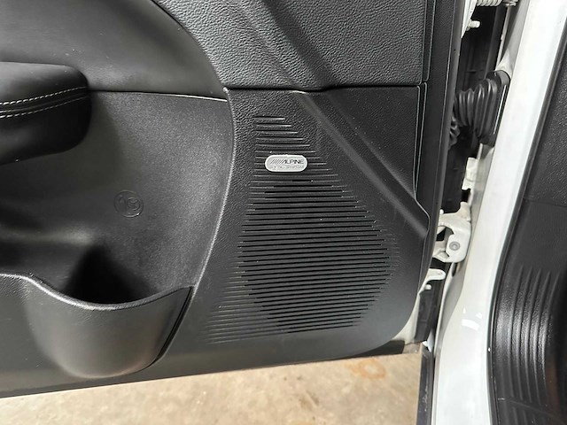 Dodge challenger sxt plus 3.6 v6 305pk 2015 - afbeelding 19 van  21