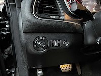 Dodge challenger sxt plus 3.6 v6 305pk 2015 - afbeelding 4 van  5