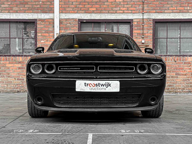 Dodge challenger sxt plus 3.6 v6 305pk 2015 - afbeelding 37 van  41