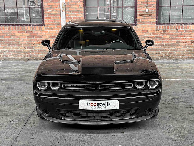 Dodge challenger sxt plus 3.6 v6 305pk 2015 - afbeelding 38 van  41