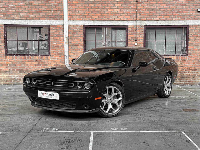 Dodge challenger sxt plus 3.6 v6 305pk 2015 - afbeelding 12 van  43