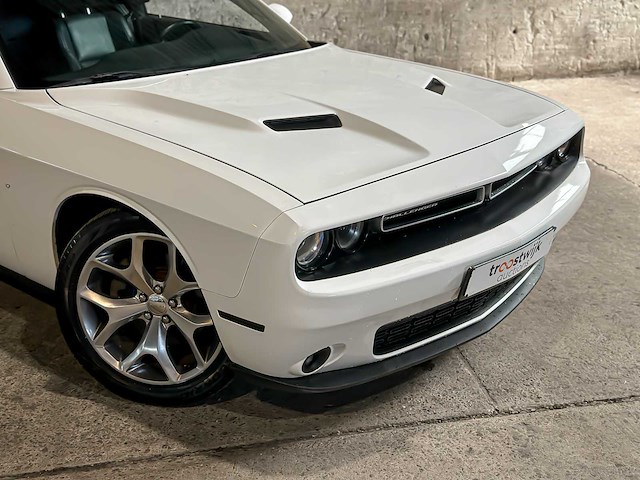 Dodge challenger sxt plus 3.6 v6 305pk 2015 - afbeelding 3 van  25