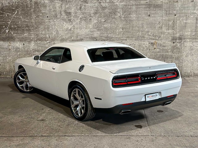Dodge challenger sxt plus 3.6 v6 305pk 2015 - afbeelding 12 van  25