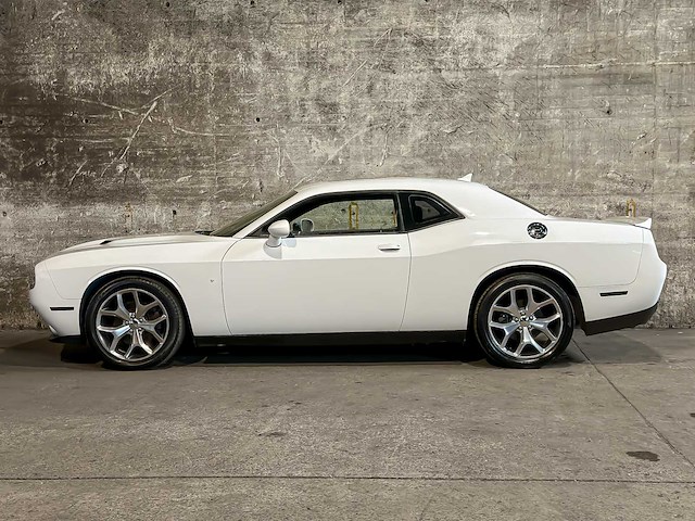 Dodge challenger sxt plus 3.6 v6 305pk 2015 - afbeelding 13 van  25
