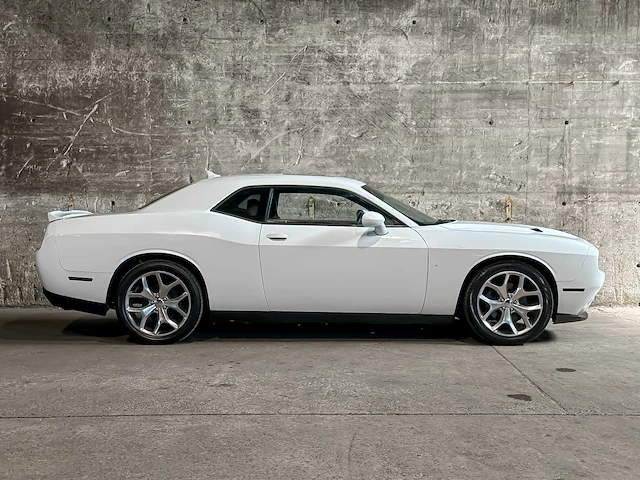Dodge challenger sxt plus 3.6 v6 305pk 2015 - afbeelding 4 van  71