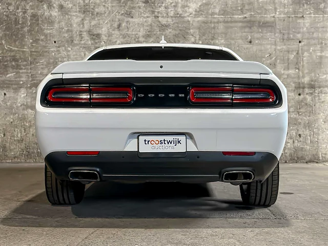 Dodge challenger sxt plus 3.6 v6 305pk 2015 - afbeelding 8 van  71