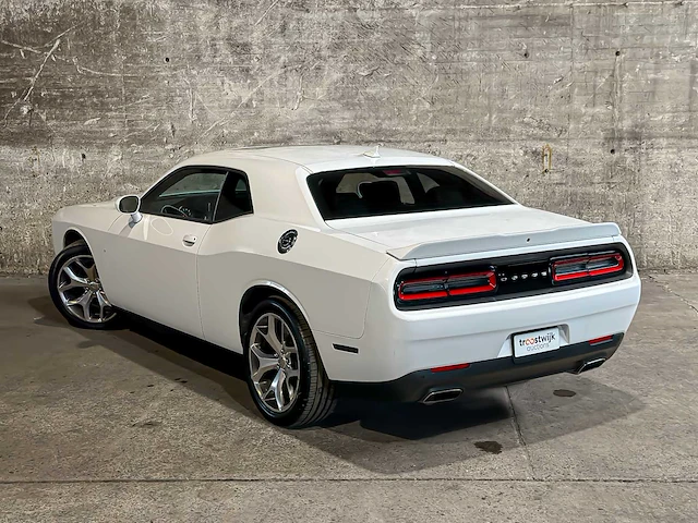 Dodge challenger sxt plus 3.6 v6 305pk 2015 - afbeelding 13 van  71