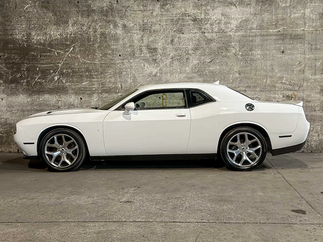 Dodge challenger sxt plus 3.6 v6 305pk 2015 - afbeelding 15 van  71