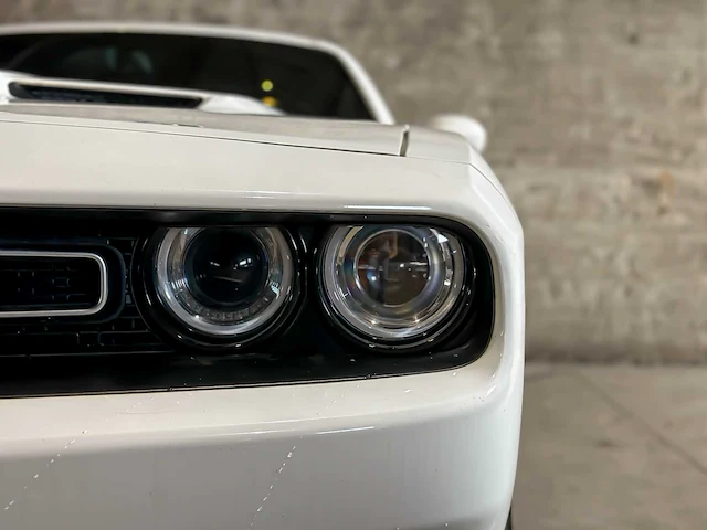 Dodge challenger sxt plus 3.6 v6 305pk 2015 - afbeelding 70 van  71