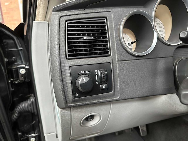 Dodge charger 250pk 2009 youngtimer - afbeelding 31 van  34