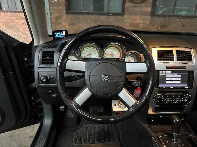 Dodge charger 5.7 v8 340pk 2008 youngtimer - afbeelding 9 van  28