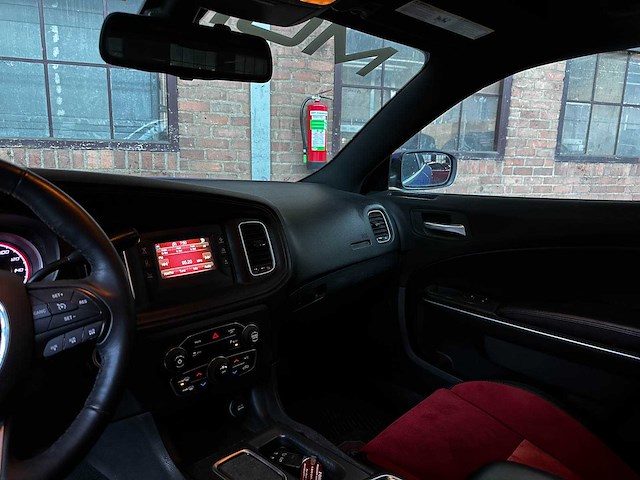 Dodge charger police hemi 5.7 v8 375pk 2015 - afbeelding 13 van  41